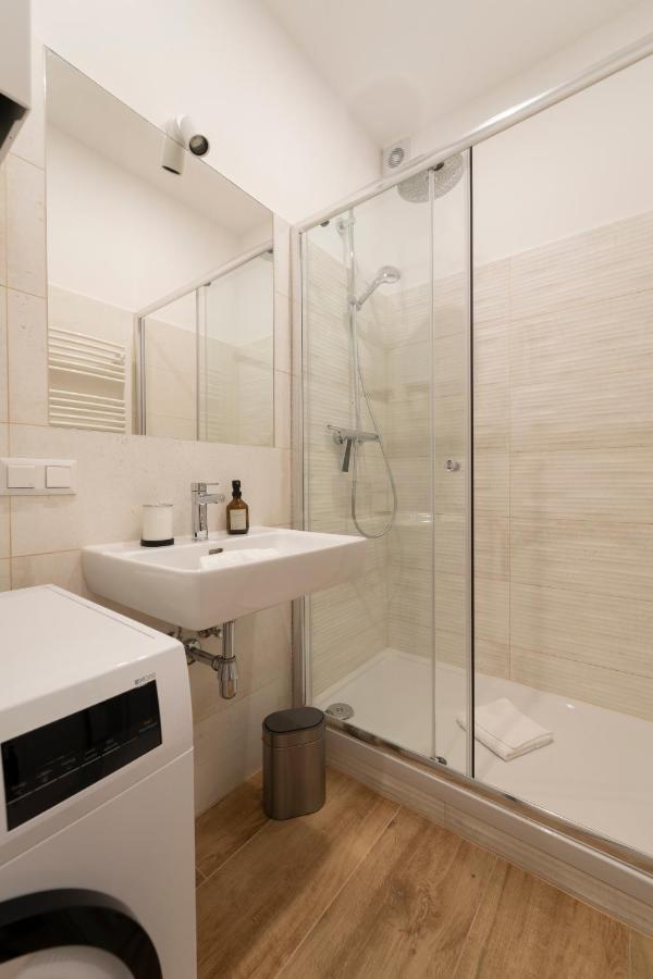 וינה Josef'S Home I Comfort Apartment I Metro Access מראה חיצוני תמונה