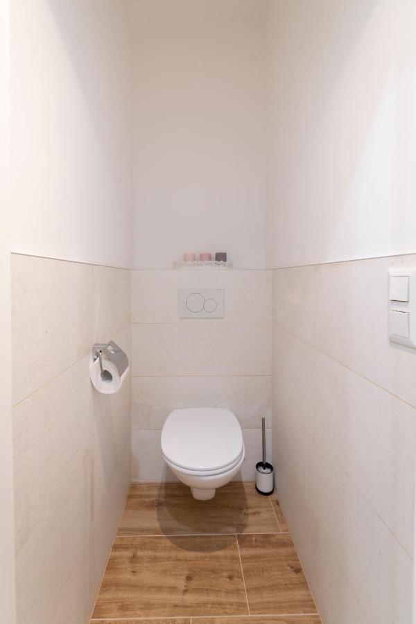 וינה Josef'S Home I Comfort Apartment I Metro Access מראה חיצוני תמונה